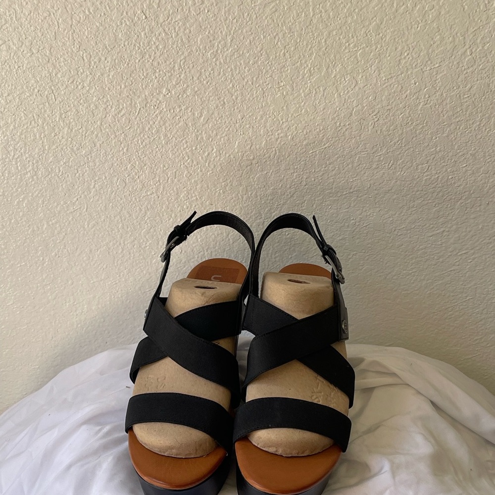 Women's Black Strappy Sandals
